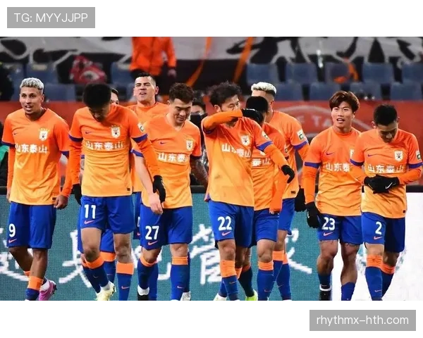 山东泰山队强势闯入足协杯决赛，状态回暖引球迷热盼