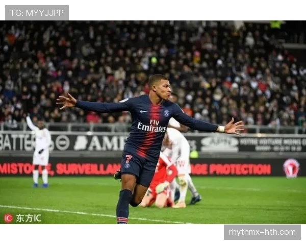 巴黎圣日耳曼中场结构变化，从连接到断裂的隐患对赛季走势形成制约