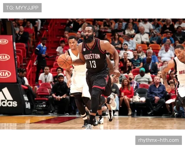 哈登挡拆助攻提升球队效率明显拉开与同期得分手差距